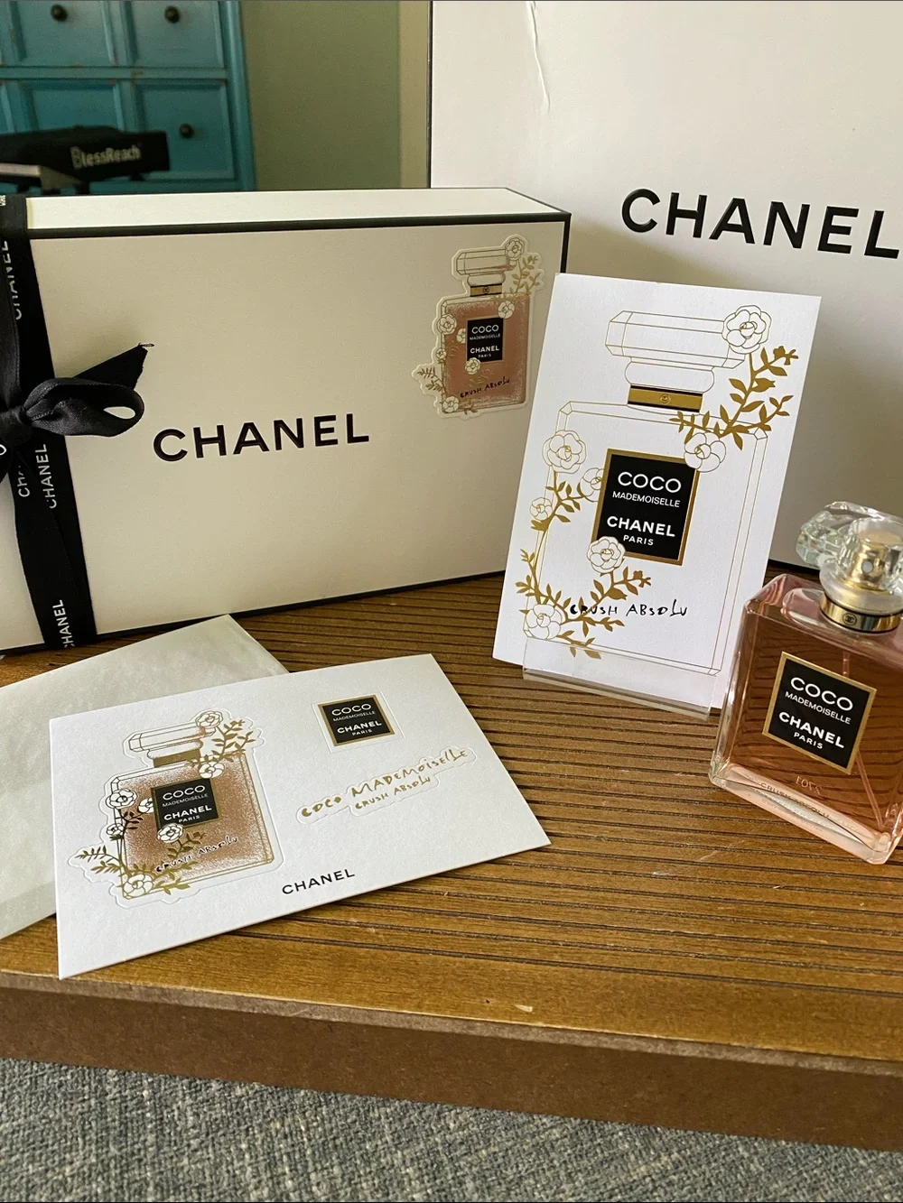 Chanel Coco Mademoiselle Crush Absolu Packaging Set
